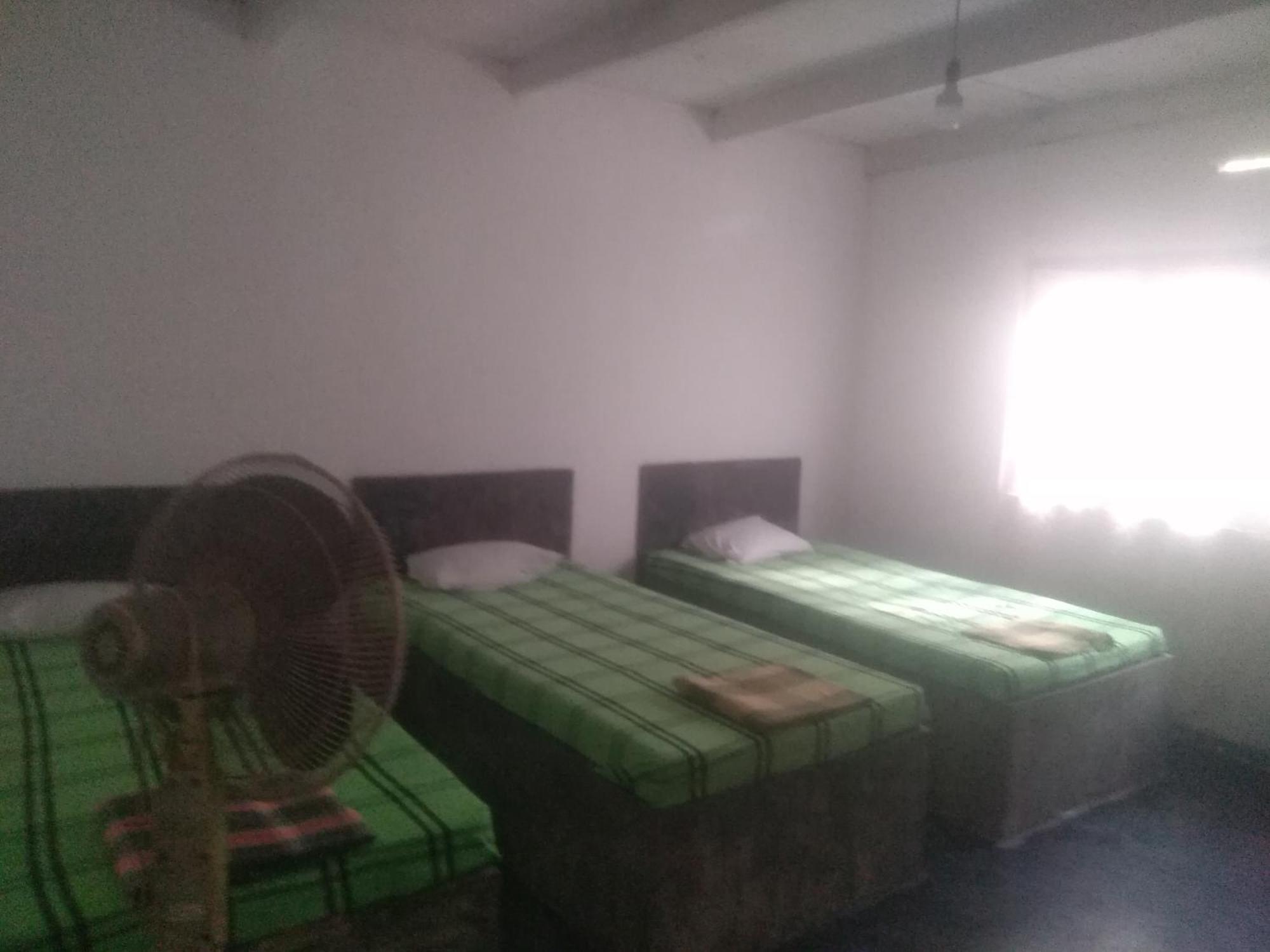 Sinharaja Hostel 114 Deniyaya Pokoj fotografie